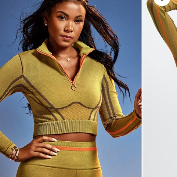 Fabletics Seamless Set - Picture 2 of 5